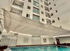 Opal Boutique Luxurious Apartments Lahore - LMY