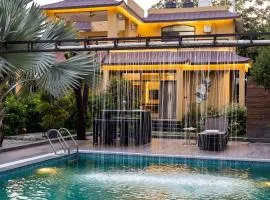 Alaya Stays Autum Villa Pet-friendly 4-BHK Villa with Private pool, Game Zone, Indoor Bar and Garden