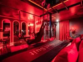 BDSM Red Velvet Suite- Luxury Studio Adults Only by Atelier Noir, Self Check-in