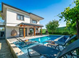 Villa Lux Seydikemer Private Pool Nature View, hotel v mestu Seydiler