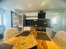 Monteure-Business Apartments - 2x mit Küche, 1x Übernachtungszimmer - Wlan-Parkplatz-Waschmaschine