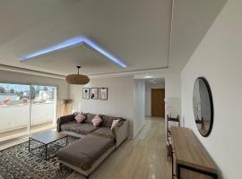 The pearl of Aouina - Modern Splus2 luxurious apartment, Hotel in La Goulette