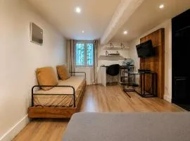 17m2 Petit studio design dans centre historique