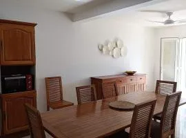 Maison conviviale à Sainte-Suzanne avec jardin et terrasse - 108 m²