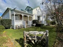 Rose Lodge Bed & Breakfast