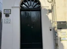 Casa Costanza