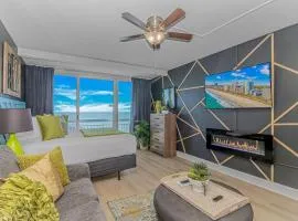Elevated Oceanfront Escape by Sky Wheel! Yachtsman S703A