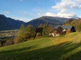 Ferienwohnung Barbara Mair، فندق في Dölsach