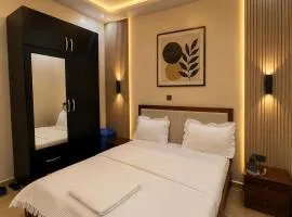 KIGALI E6 APARTMENT WITH SWIMMING POOL AND TOUR SERVICEs