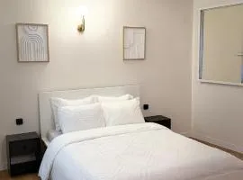 Studio Moderne - Proche 15mn Orly et 25mn Paris