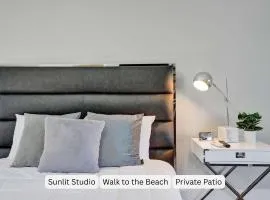 Pelican Cove Studio w Private Patio in Pompano
