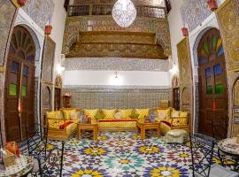 Riad QAMAR - Timeless Nights, hotel di Fès