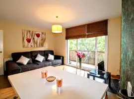 Spacious and cosy apartment near Barcelona