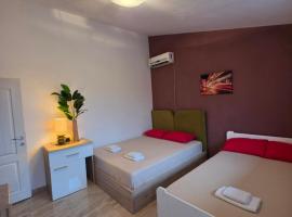 Apartmani Tina, hotel di Sutomore