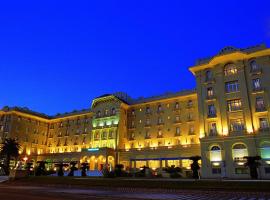 Viesnīca Argentino Hotel Casino & Resort pilsētā Piriapolisa