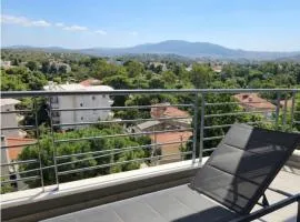 Penteli Forest View - 10 mins to Maroussi