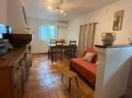 Maison provençale de village avec terrasse - Golfe de Saint-Tropez, Côte d'Azur
