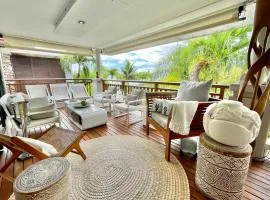 Meherio Beach Carlton- Tahiti - lagoon view in a beachfront pool residence