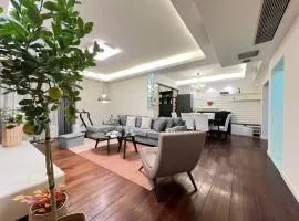 Yuexi, Nordic style, Shanghai Railway Station, Changshou Road subway, cooking, big bathtub, family outing, Disney, the Bund, Nanjing Road Walkway, Hongshoufang
