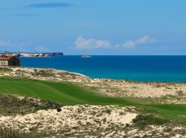 Praia Del Rey ByThe Pools: Bağcılar Köyü bir golf oteli