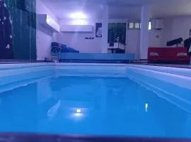 Casa FedericaPet con piscina interna privata e riscaldata
