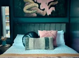 Green Rooms Braddon - Designer Micro Apartments