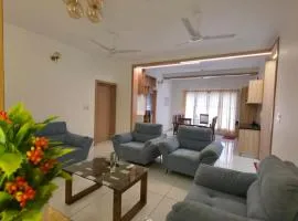 Science House Lux Inn