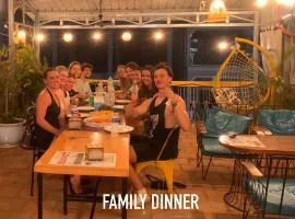 Social Backpacker Hostel & Rooftop Bar
