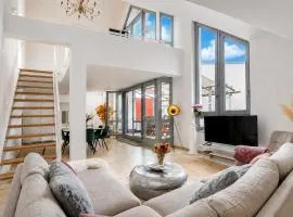 Luxury Penthouse for 8 - Center - Parking - Therme 8 min - Airport 15 min