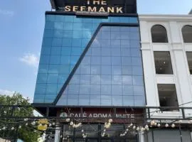 LOTO Hotel The Seemank Aurobindo Hospital Indore