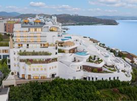 DaLi YanYun Sea View Holiday Hotel, Hotel in Dali