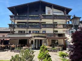 Hotel Mesnerwirt - Zentrumslage, hotel v mestu Westendorf