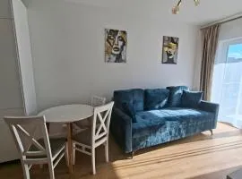 Apartament Poezji Premium prywatne miejsce parkingowe balkon