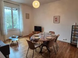 Appartement 6 personnes lumineux centre-ville Fougères