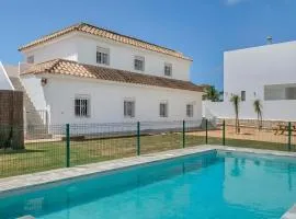 Apartamento cerca del pueblo con piscina compartida parking y jardin privado