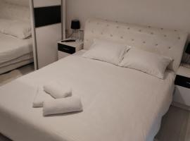 Bella apartman, Hotel in Mladenovac