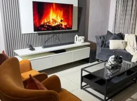 Riverside 1 bedroom house for Two