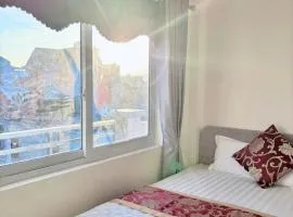 Khách sạn Kim Kiều - Mặt phố đi bộ Quan Lạn