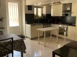 Joli appartement de 60m2 avec Balcon à la campagne