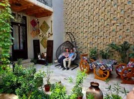 Gulnaraxanum Guest House B&B