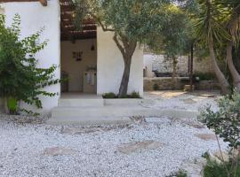 Camping Fiori di Noto, hotel a Noto