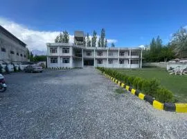 Hotel Bloom Hills, Skardu
