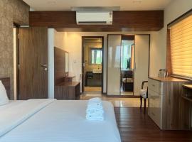 Sai Towers, hotel a Puttaparthi
