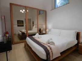 Comfort Room - Private bathroom - 100m from center