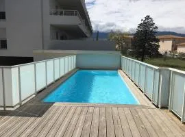 Porto-Vecchio 2-bedroom apartment, pool