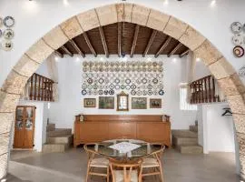 Floura's Kamariko - Authentic Rhodian Village House