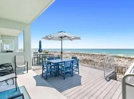 Gorgeous Gulf front townhome Gas grill and beach access