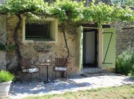 Mas des Pelissiers Chambre 2 & Table d'hote