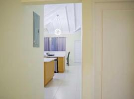 Home in Ochi Rios Coconut Avenue, hotell Ocho Rioses