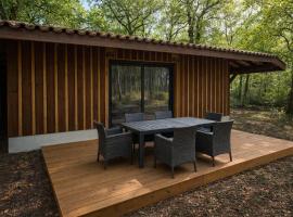 Les cabanes, hotell i Noaillan